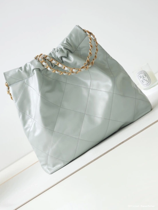 HyperPeter HANDBAG CHANEL 22 0728